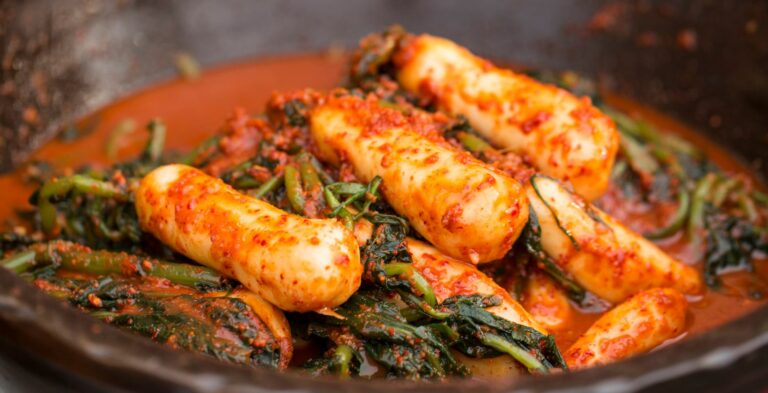 Chonggak kimchi – Korealainen retiisistä valmistettu kimchi
